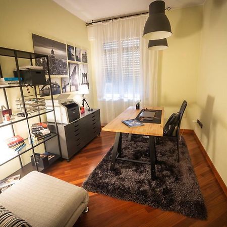 Appartement Cinematic Modern Flat, 100 Mt Da Ospedale à Ravenne Extérieur photo
